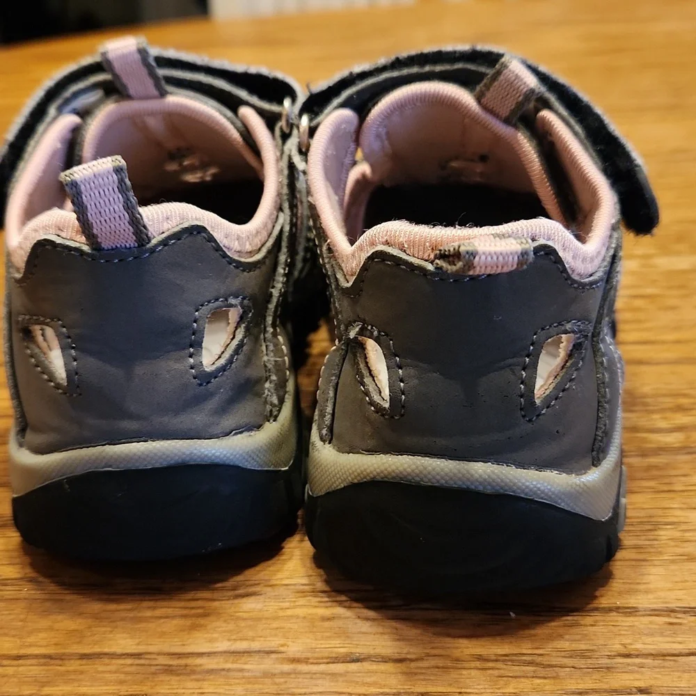 HOBiBEAR Sport Water Toddler Sandals Size 1.5